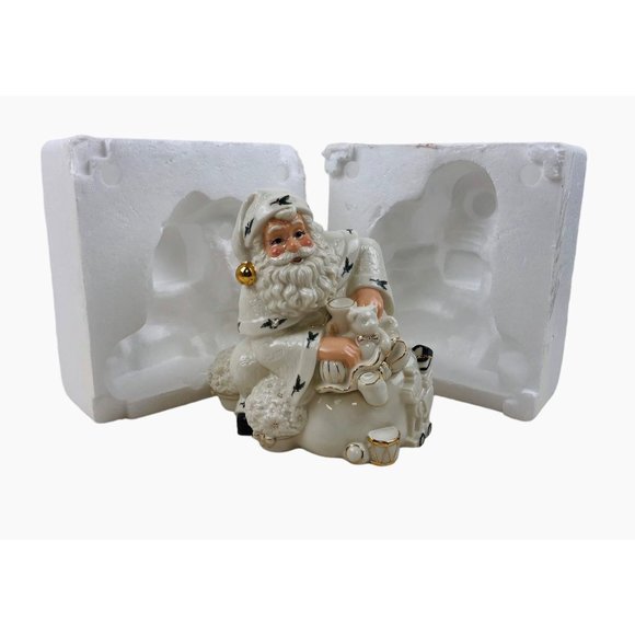 Home For The Holiday Musical Santa Claus Is Coming To Town Holly Christmas - Picture 2 of 10